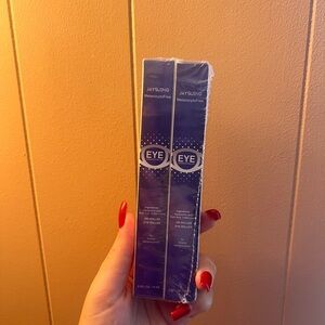 2 JAYSUING Eye Roller Serum